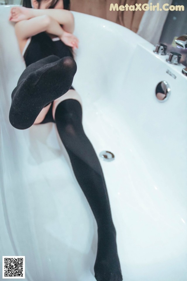 最新VIP之沐浴少女 Cute Bath Girl